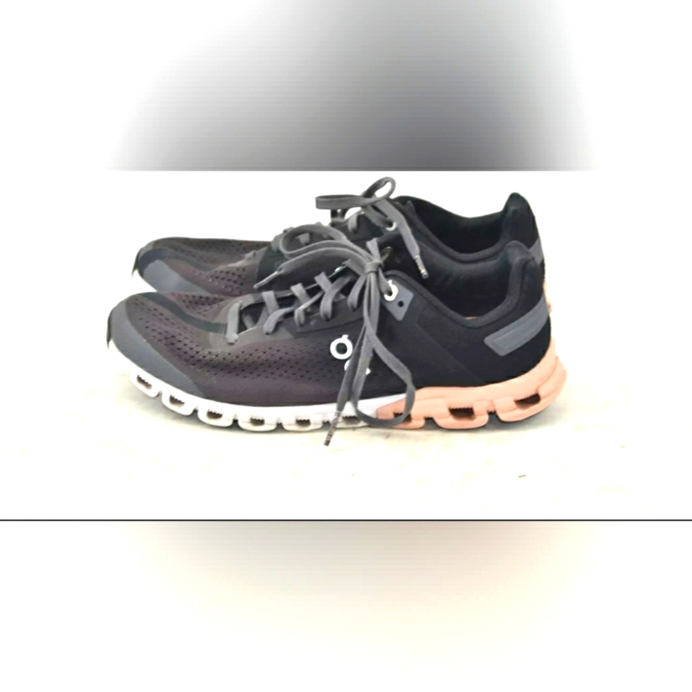 On Cloud Cloudflow Running Sneaker Tennis Shoe Gray & Peach Women's Size 7 US